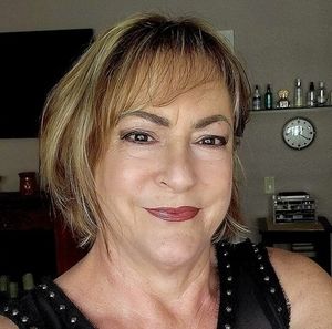 Meet your Posher, Bobbi